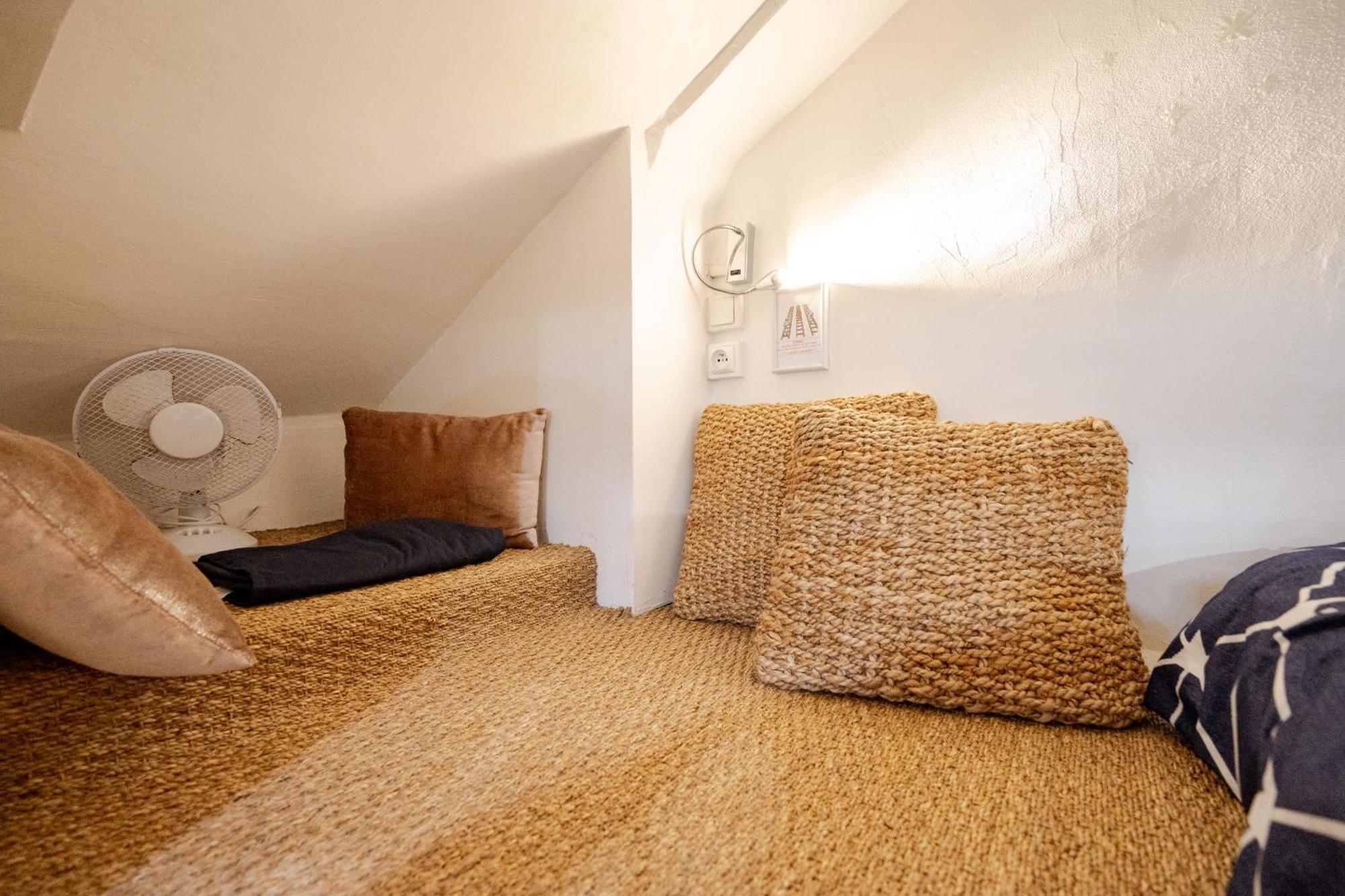 Appartamento Superb Tiny House In Heart Of Paris 1St! Esterno foto