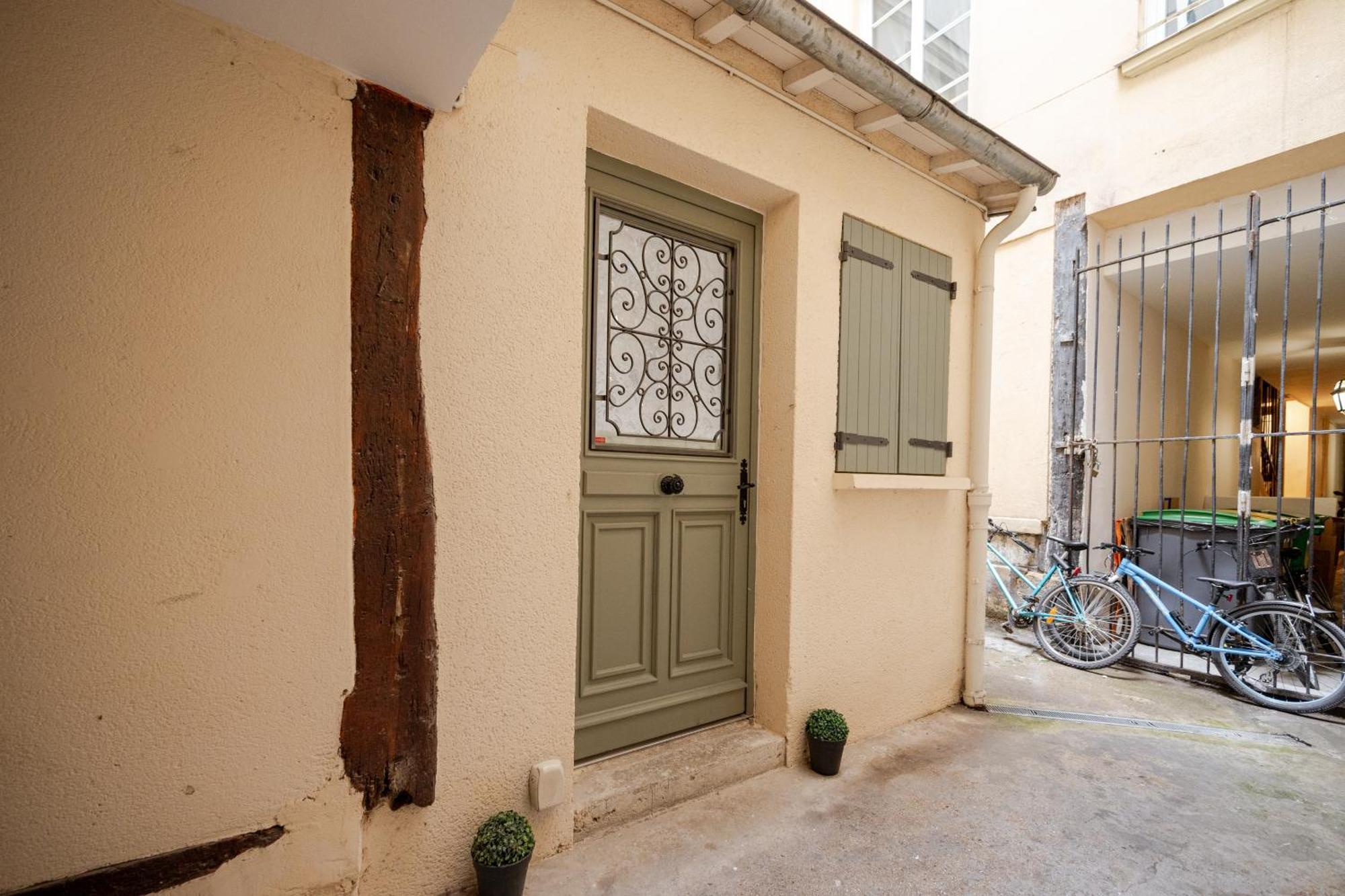 Appartamento Superb Tiny House In Heart Of Paris 1St! Esterno foto