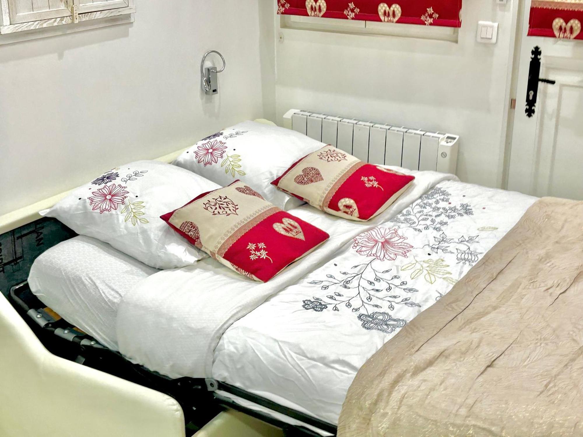 Appartamento Superb Tiny House In Heart Of Paris 1St! Esterno foto